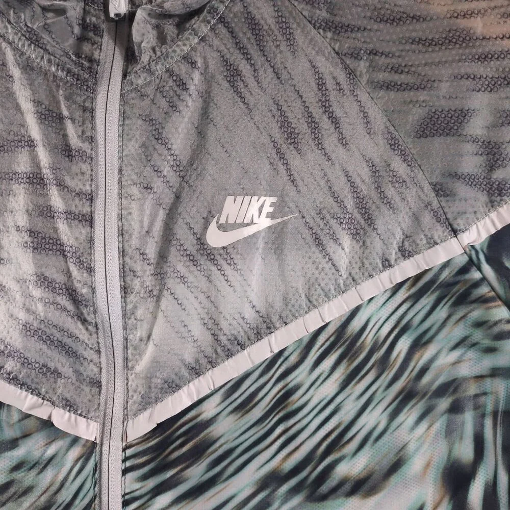 Nike 📌 please